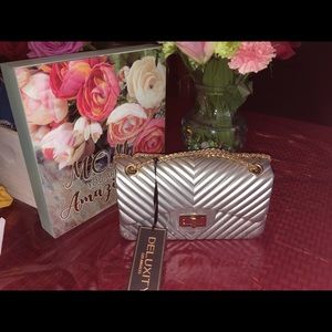 Embossed Chevron Classic shoulder bag